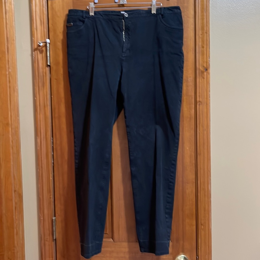 Doncaster size 16 black pants.